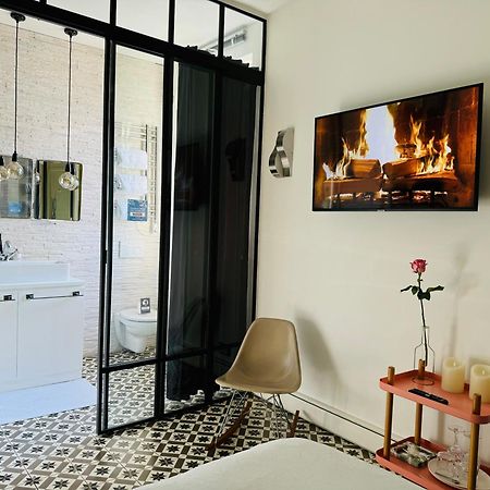 Montmartre Romantic, Bed & Breakfast - Paris Exterior photo