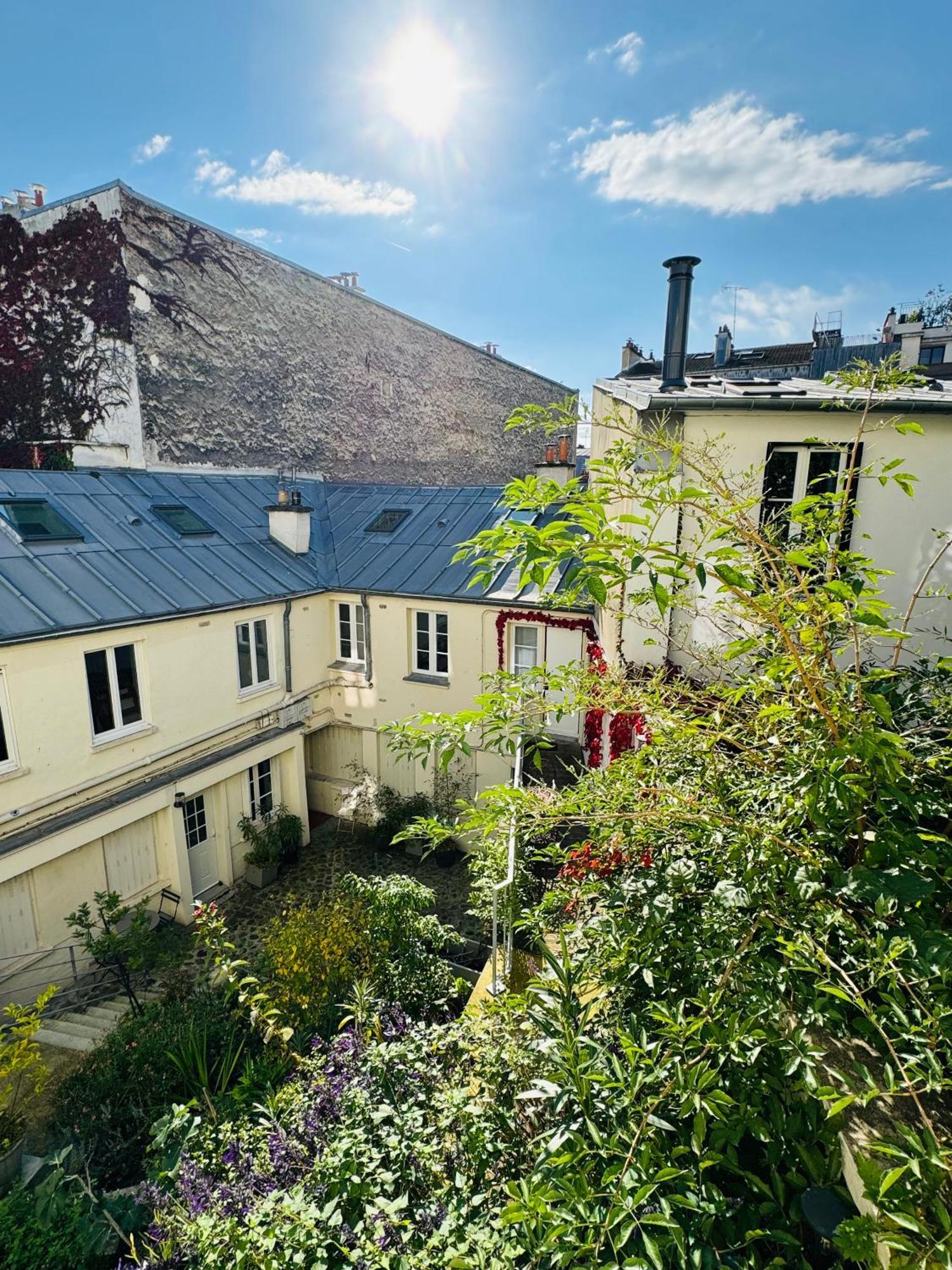Montmartre Romantic, Bed & Breakfast - Paris Exterior photo