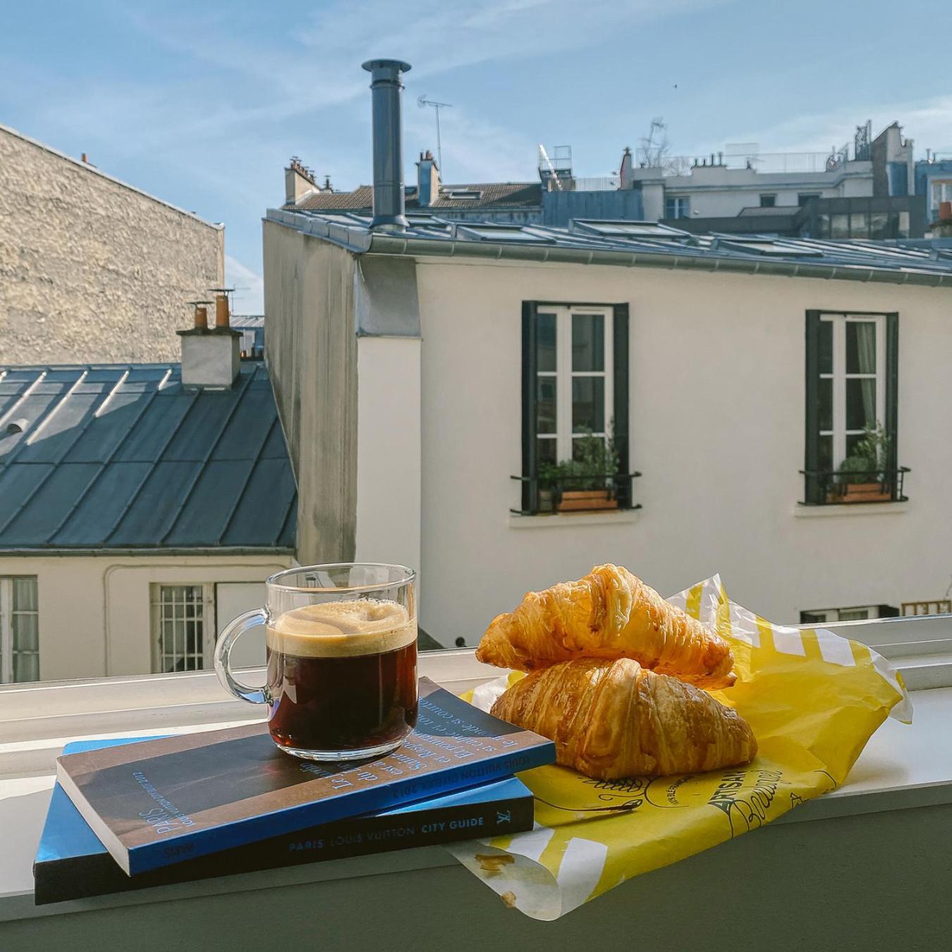 Montmartre Romantic, Bed & Breakfast - Paris Exterior photo